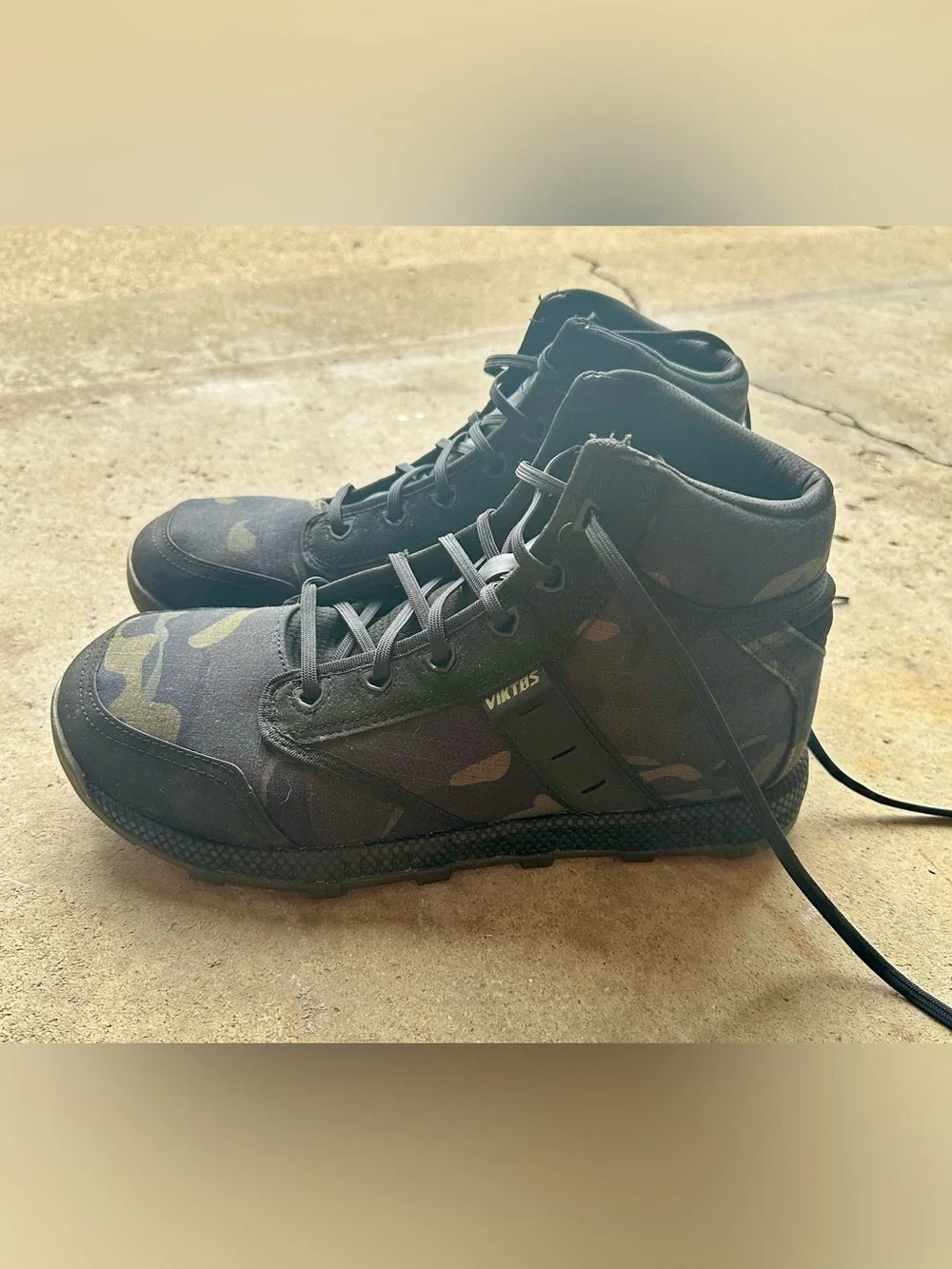 Viktos Overbeach ATV COLOR NIGHTFJALL CAMO shoe Men’s Size 11